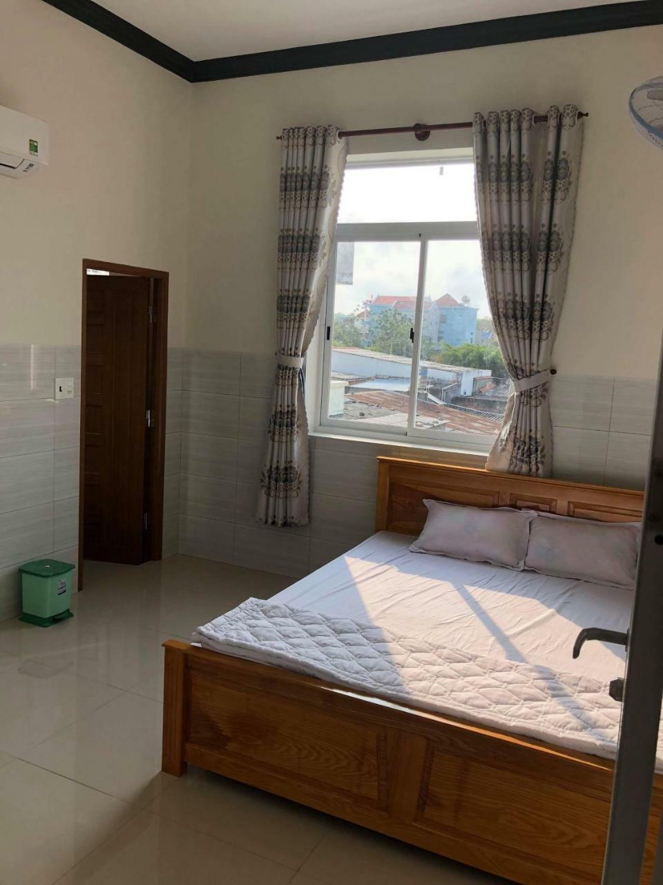 Nguyen Kim Motel ロン・ハイ エクステリア 写真